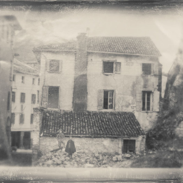 Foto Storica del vecchio Ristorante Due Mori ad Asolo, nel vecchio stabile prima della demolizione.
